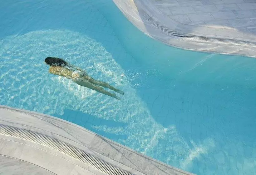 デラックススイート, Mykonos Grand Hotel & Resort