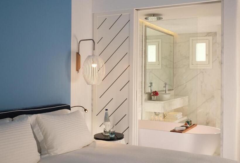 オーシャンビューのプレミアムルーム。, Mykonos Grand Hotel & Resort