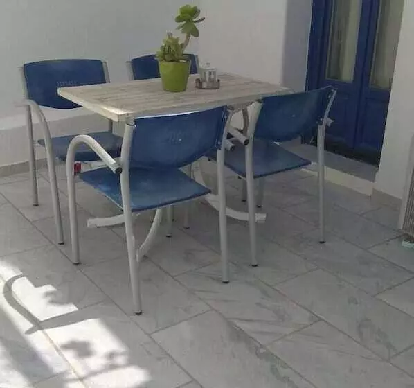 1 Bedroom Apartment Sea View