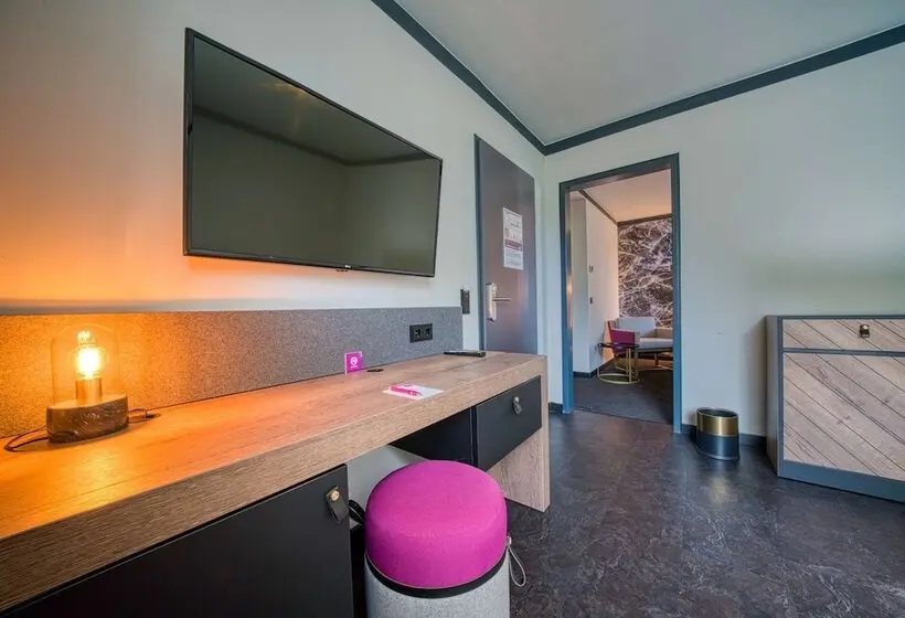 سوییت جونیور, PLAZA INN Salzburg Messe