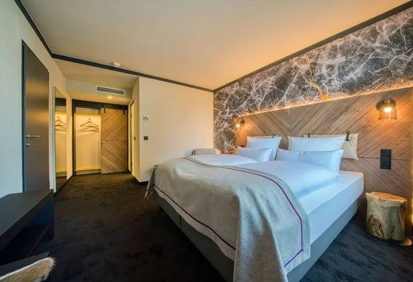 سوییت جونیور, PLAZA INN Salzburg Messe