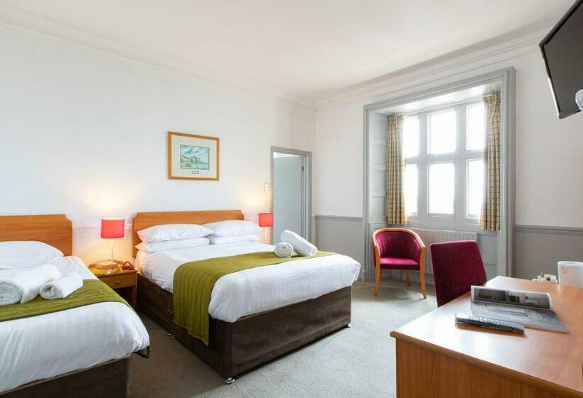 ファミリールーム, The Golden Lion