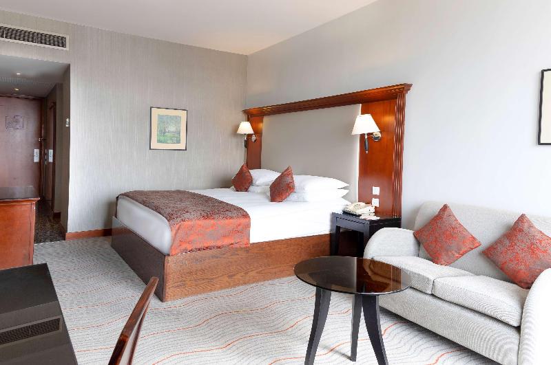 اتاق لوکس با تخت بزرگ, Signia By Hilton Amman