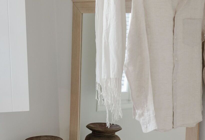 スイート, Scorpios Beach