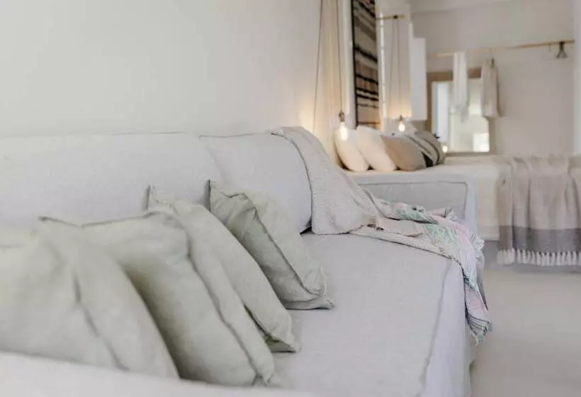 Suite Vue Jardin, Scorpios Beach