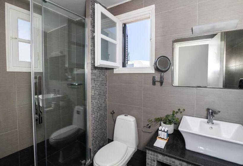 スイート, Scorpios Beach