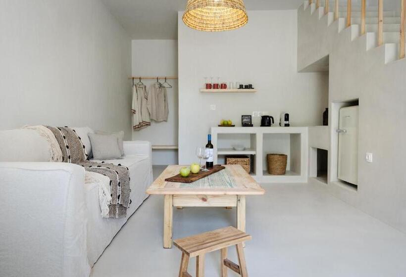 メゾネットスイート, Scorpios Beach