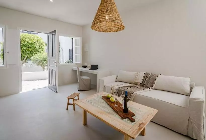 Suite Duplex, Scorpios Beach