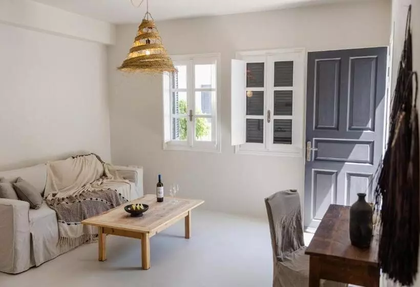Suite Supérieure, Scorpios Beach