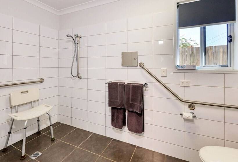 غرفة قياسية, Emerald Park Motel