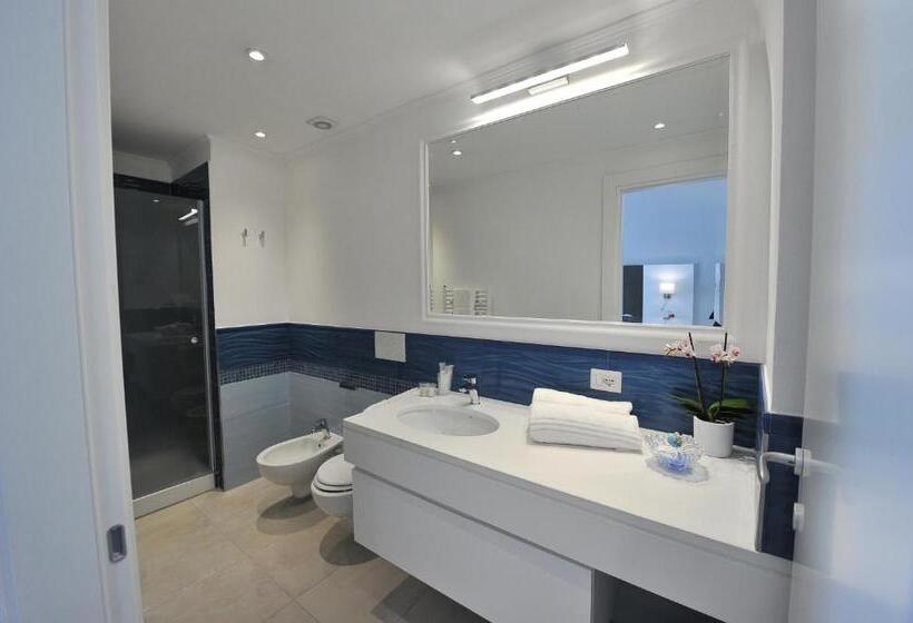 اتاق سوپریور, Sorrentobay