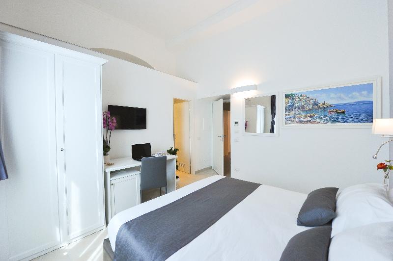 اتاق استاندارد با چشمانداز باغ, Sorrentobay