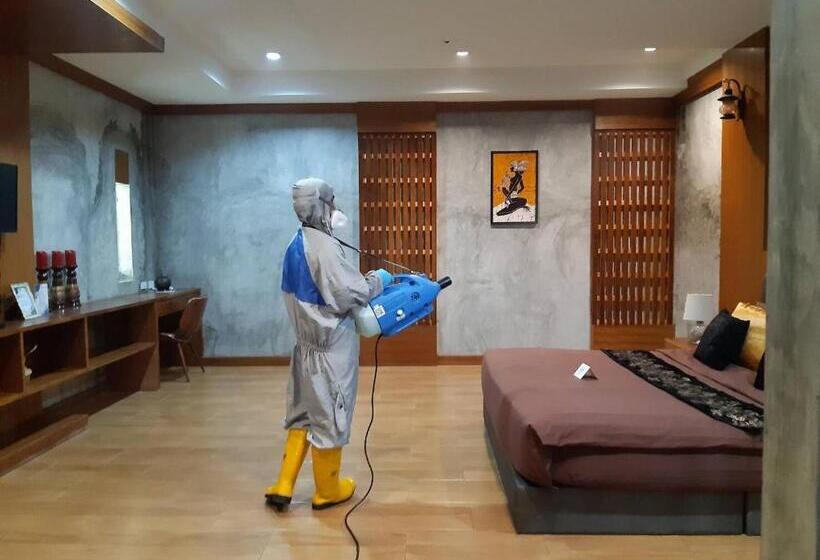 家庭小型套房, The Sun Resort Ratchaburi