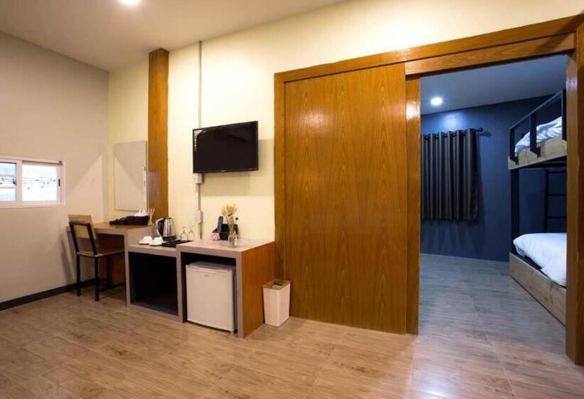 スーペリアの４人部屋, The Sun Resort Ratchaburi