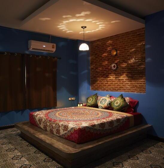 キングサイズベッドのデラックスルーム, The Sun Resort Ratchaburi