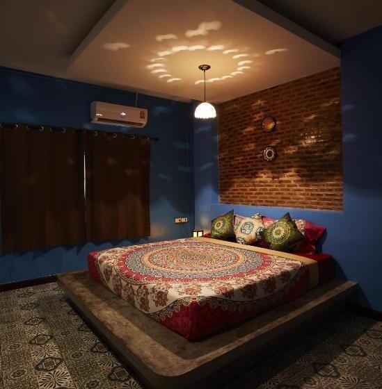 キングサイズベッドのデラックスルーム, The Sun Resort Ratchaburi