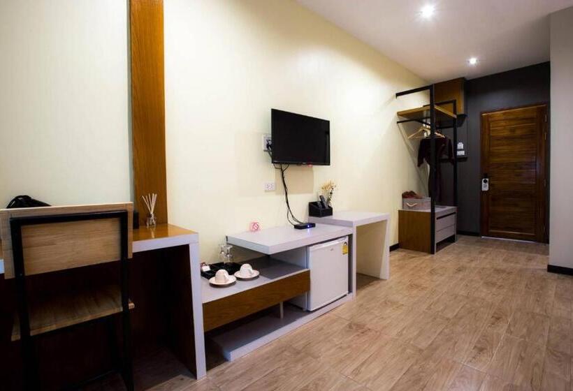 带大床的高级房间, The Sun Resort Ratchaburi