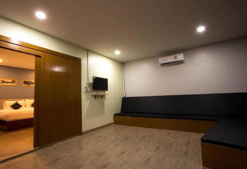 スーペリアの4人部屋, The Sun Resort Ratchaburi