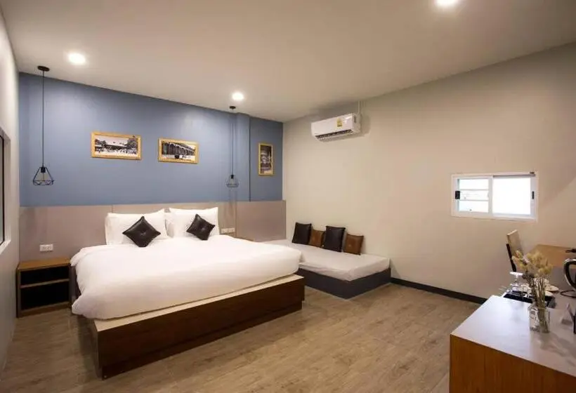 اتاق سوپریور چهار تخته, The Sun Resort Ratchaburi