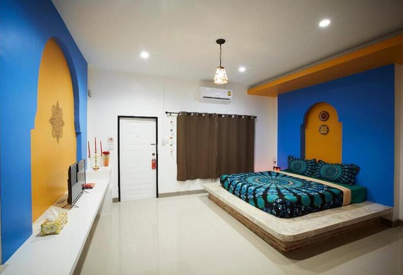 キングサイズベッドのデラックスルーム, The Sun Resort Ratchaburi