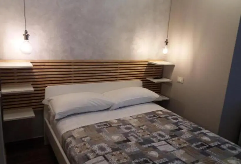 اتاق استاندارد, A.j. B&b
