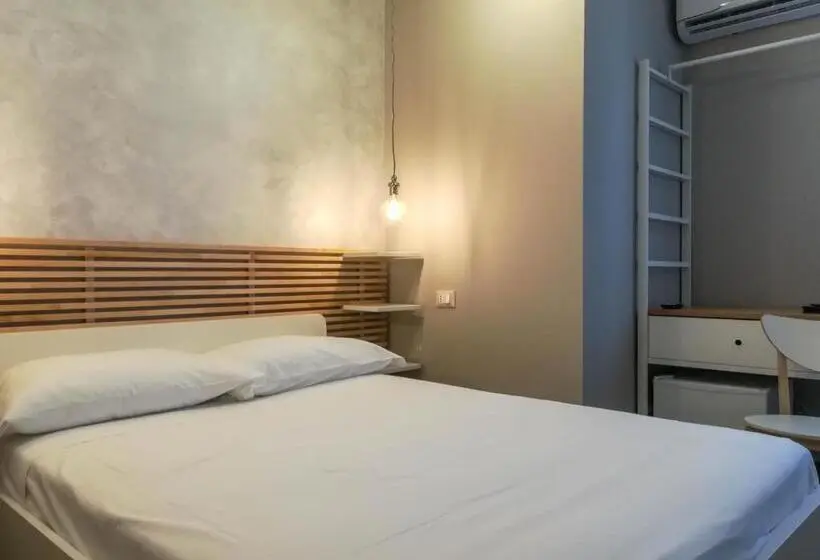 اتاق استاندارد, A.j. B&b