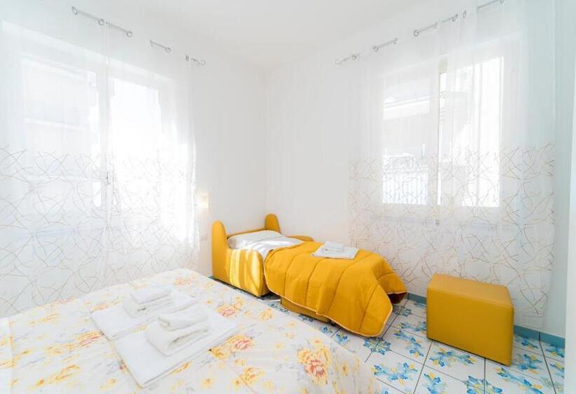 غرفة كومفورت ثلاثية, La Casa Di Aurora