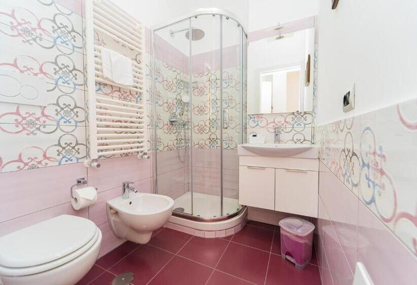 غرفة إقتصادية, La Casa Di Aurora