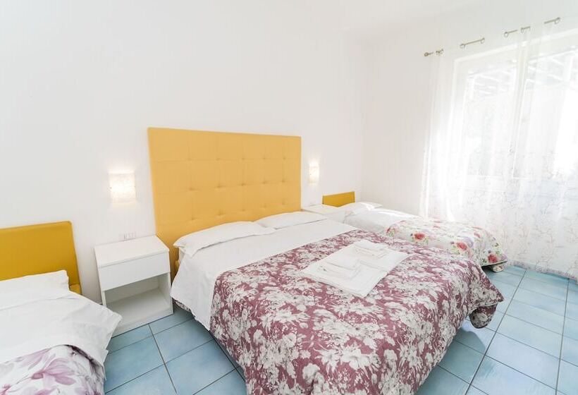 غرفة قياسية رباعية, La Casa Di Aurora