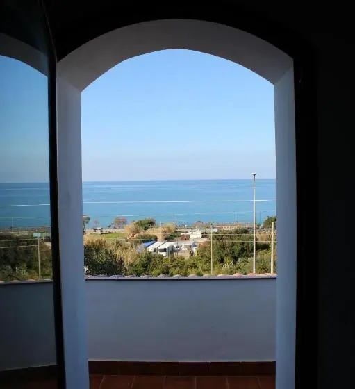 景色の見えるスタンダード４人部屋, Borgo Marino Suite B&b