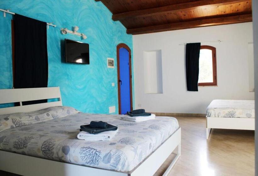 스탠다드 4인용 룸 바다전망, Borgo Marino Suite B&b