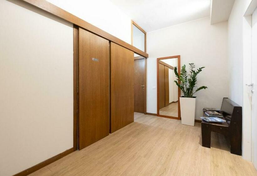 اتاق استاندارد چهار تخته, Cute & Cozy Rooms Train Station