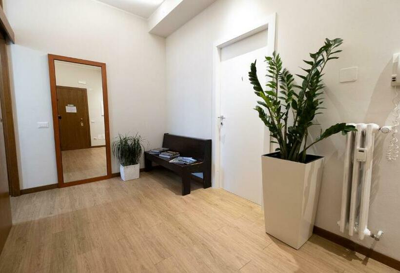 اتاق استاندارد چهار تخته, Cute & Cozy Rooms Train Station