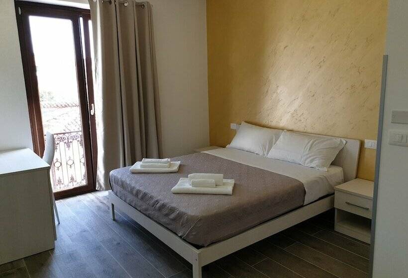 Номер Стандарт Вид на Горы, Giò Rooms