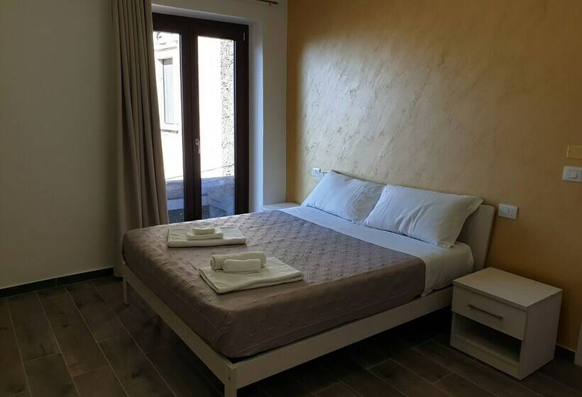 Номер Стандарт Вид на Горы, Giò Rooms