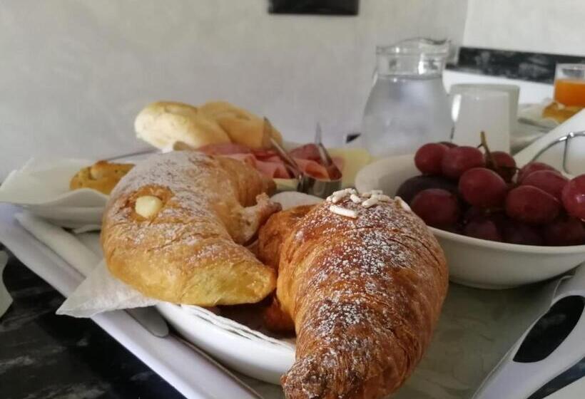 Номер Стандарт с Балконом, B&b Le Ninfe