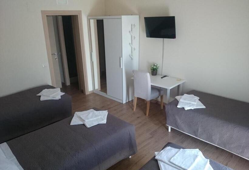 四人标准间, Civico 28