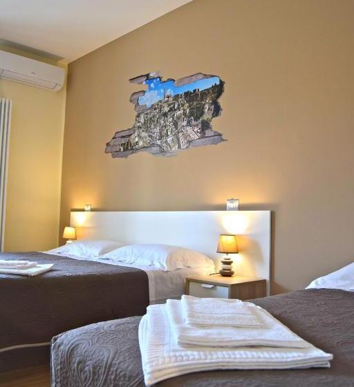 四人标准间, Civico 28