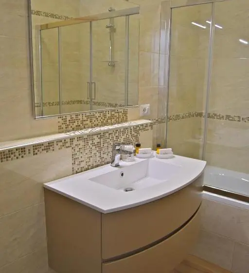 اتاق استاندارد, Civico 28