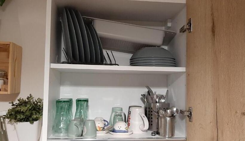 חדר משפחתי, Pura Vida Barocca