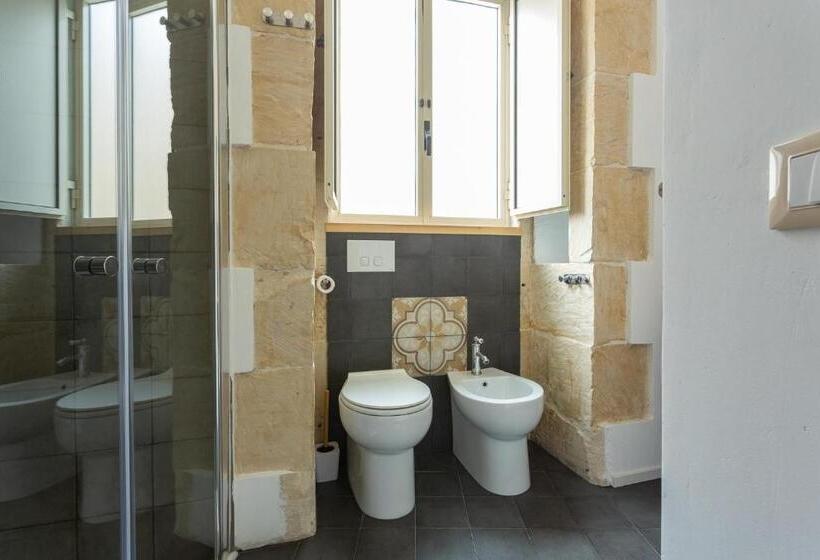 חדר דלוקס לשלושה, Pura Vida Barocca