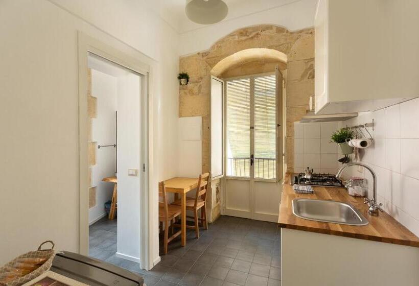 חדר דלוקס לשלושה, Pura Vida Barocca