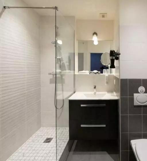 اتاق خانوادگی, Best Western Adagio Saumur