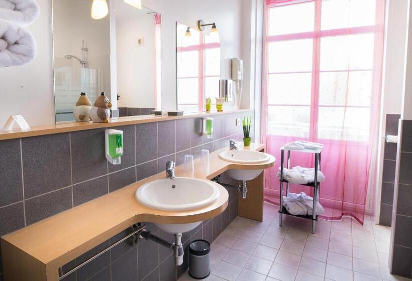 اتاق اجرایی, Best Western Adagio Saumur