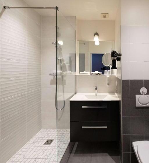 Номер Стандарт Трехместный, Best Western Adagio Saumur