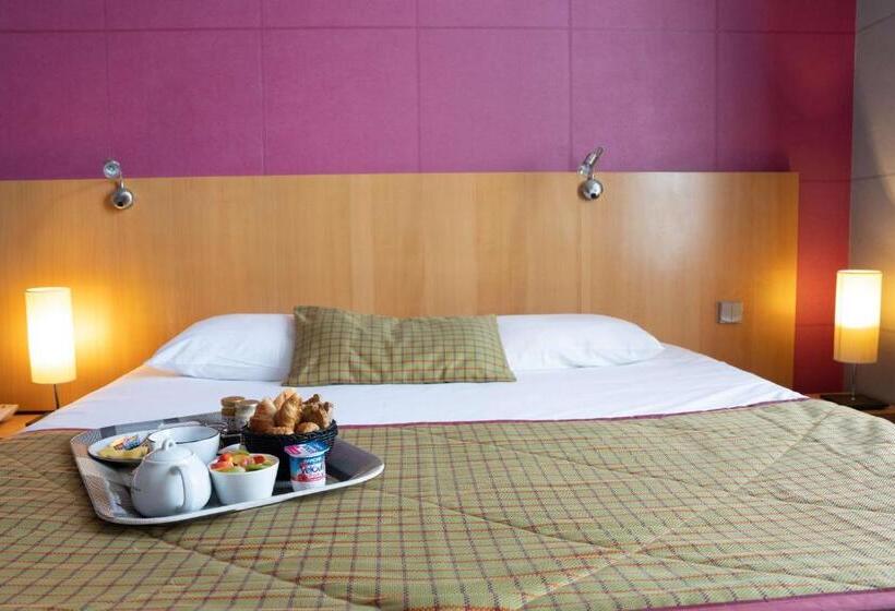 اتاق استاندارد سه نفره, Best Western Adagio Saumur