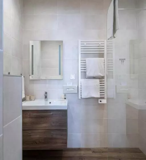 クラシックルーム, Best Western Le Comtadin
