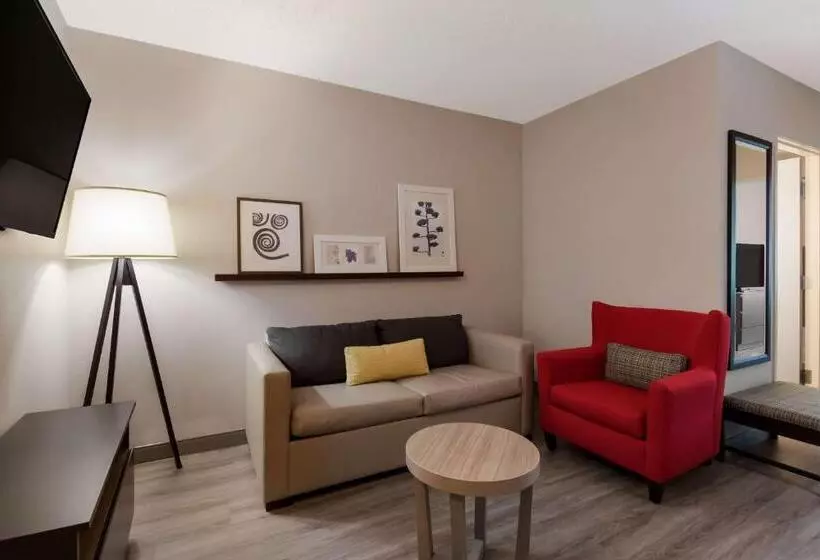 キングサイズベッドのスイートルーム, Country Inn & Suites By Radisson, Harrisburg Northeast   Hershey