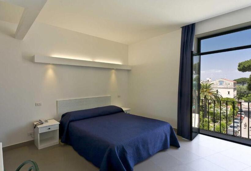 غرفة قياسية ثلاثية, Eden