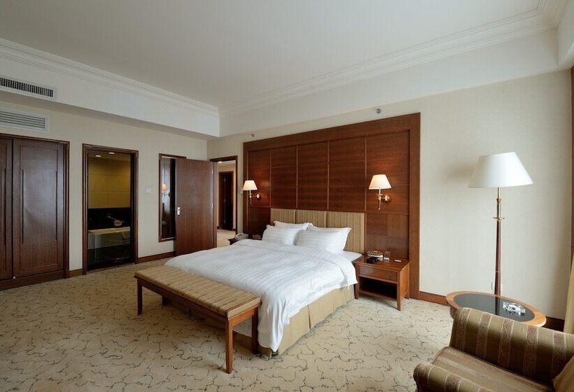 이그제큐티브 스위트, Gladden Hotel Shilong